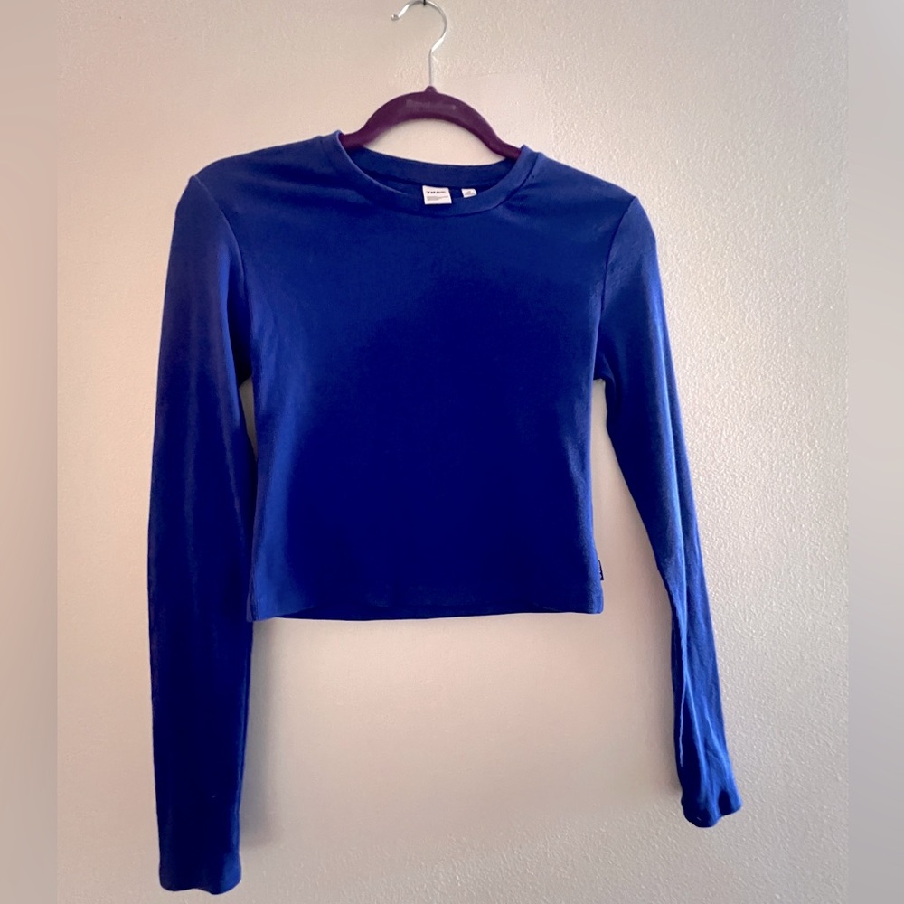TNA Blue Fitted Crop tee